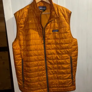 Patagonia prsluk NOV