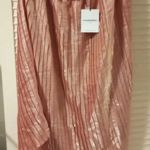 Svečana suknja velik broj