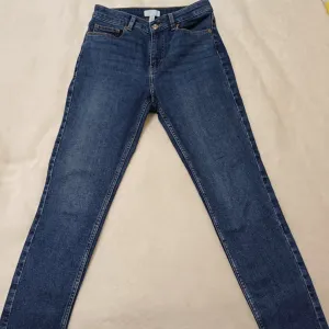 H&M-Zenske farmerice