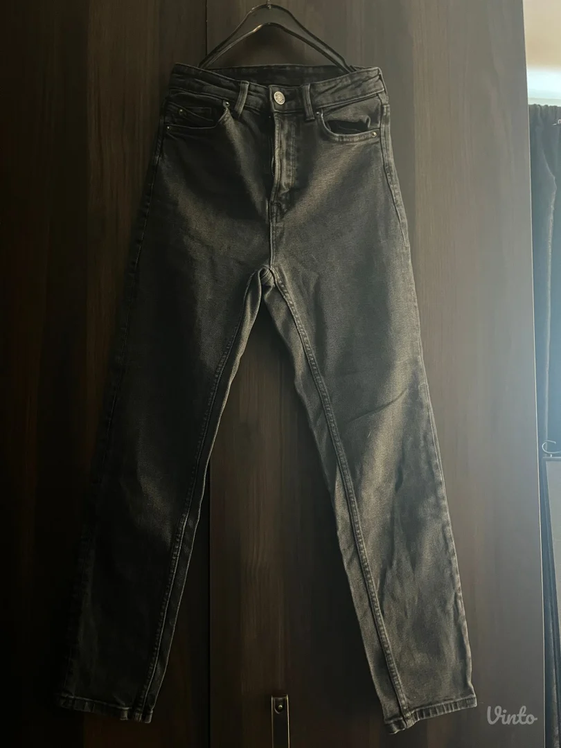 Stradivarius Mom Jeans farmerke