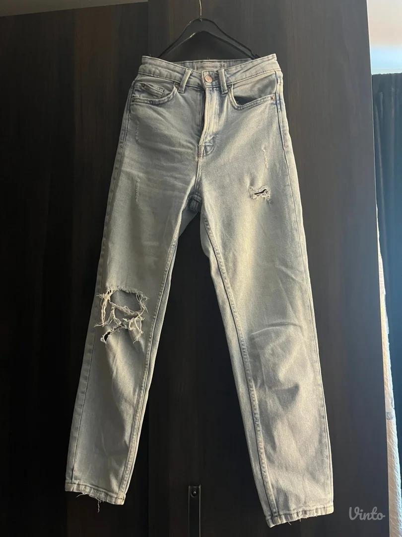 Stradivarius Mom jeans farmerke svetli teksas