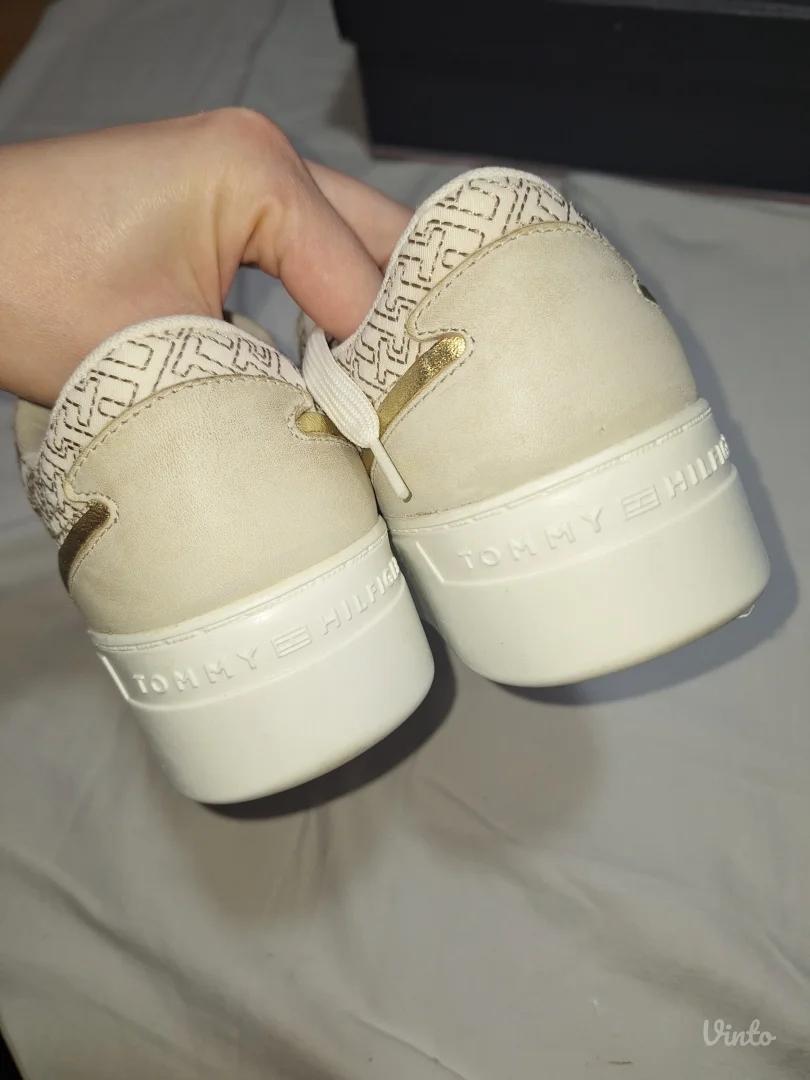 Tommy hilfiger patike