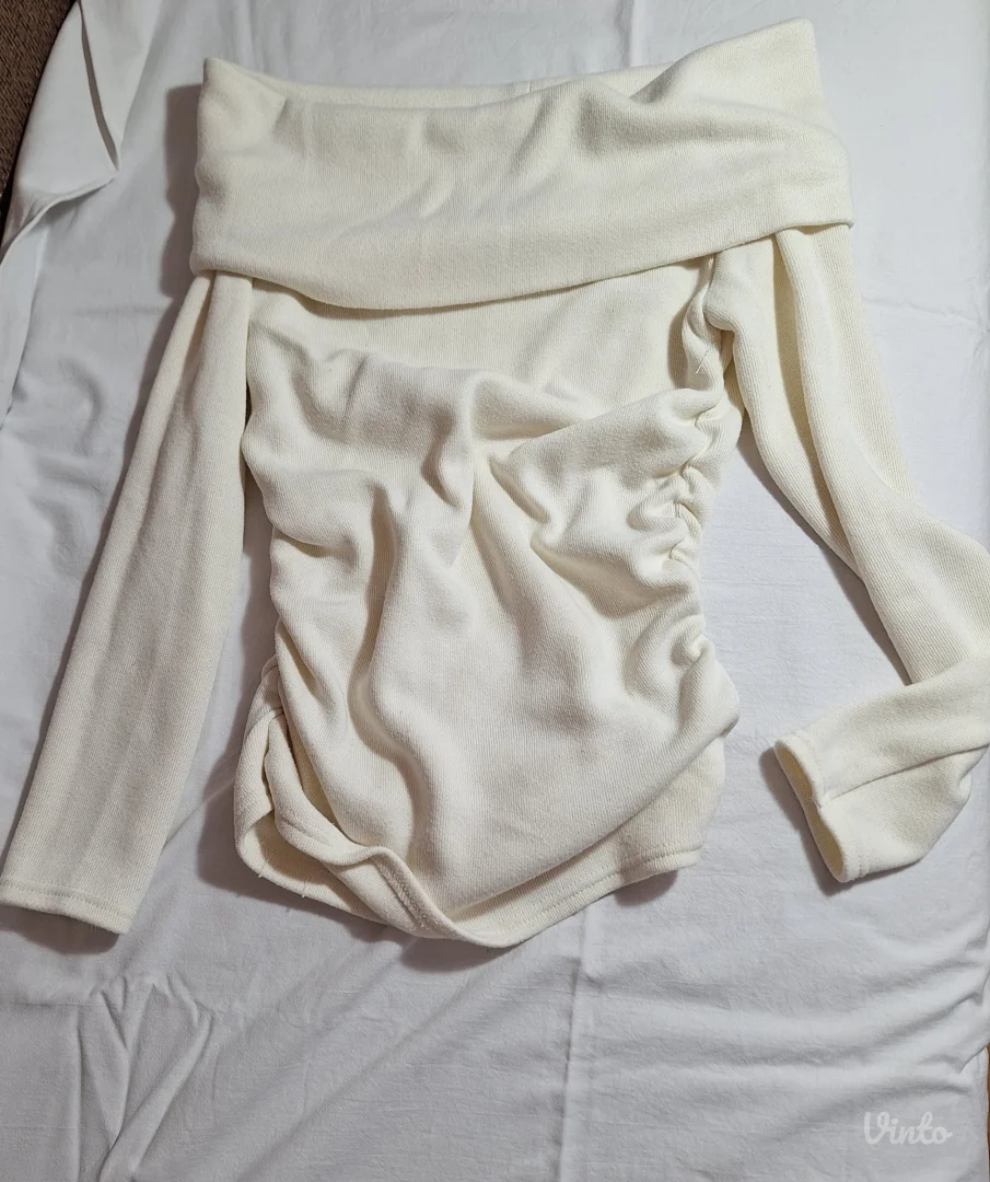 Zara bluzica sa kragnom