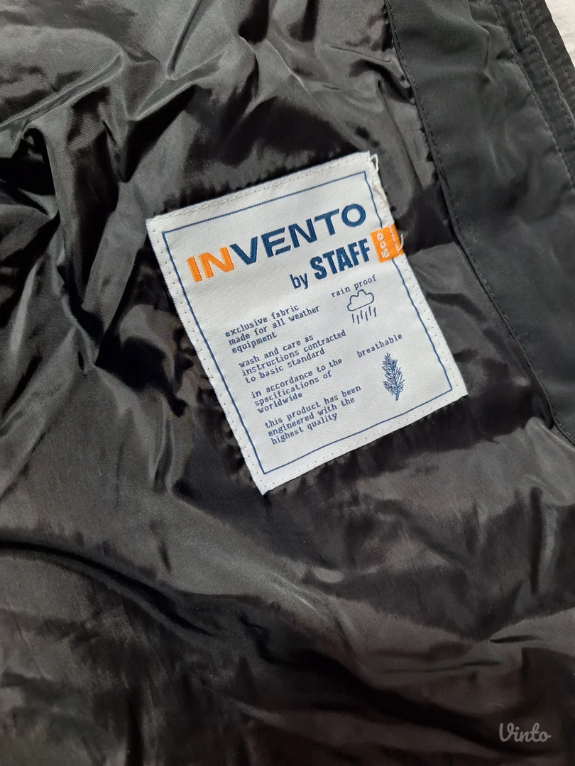 Invento jakna perjana