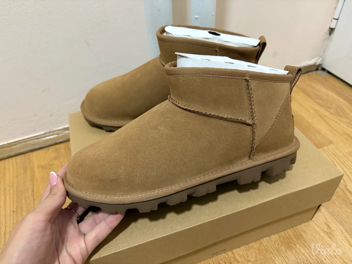 2 para Ugg