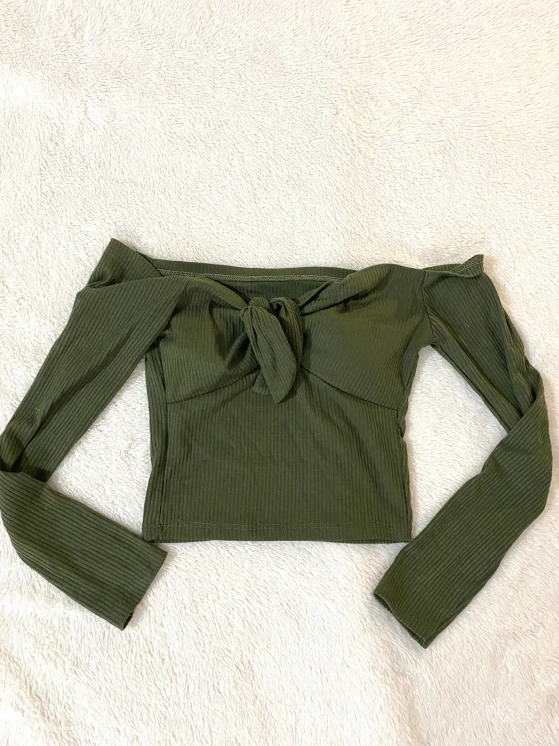 Zeleni Top Sa Rukavima