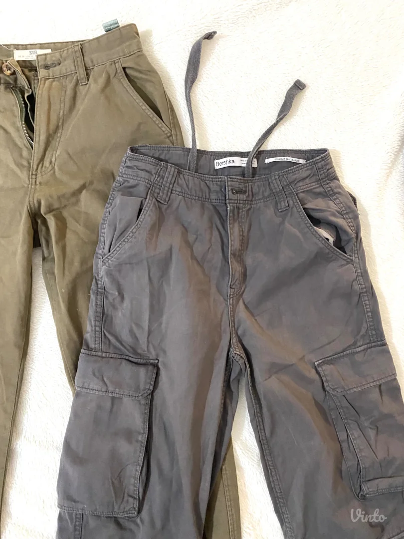 STR i BERSHKA Cargo pantalone u paru