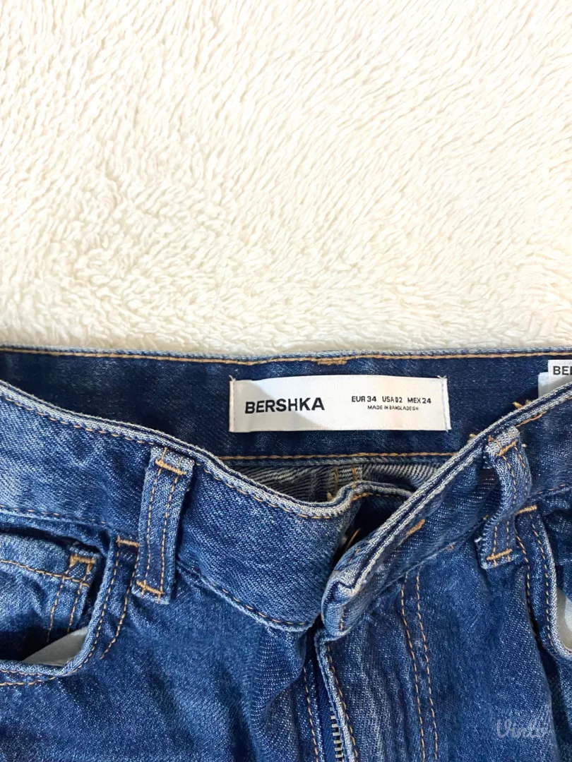 BERSHKA Straight Wide Leg Farmerke