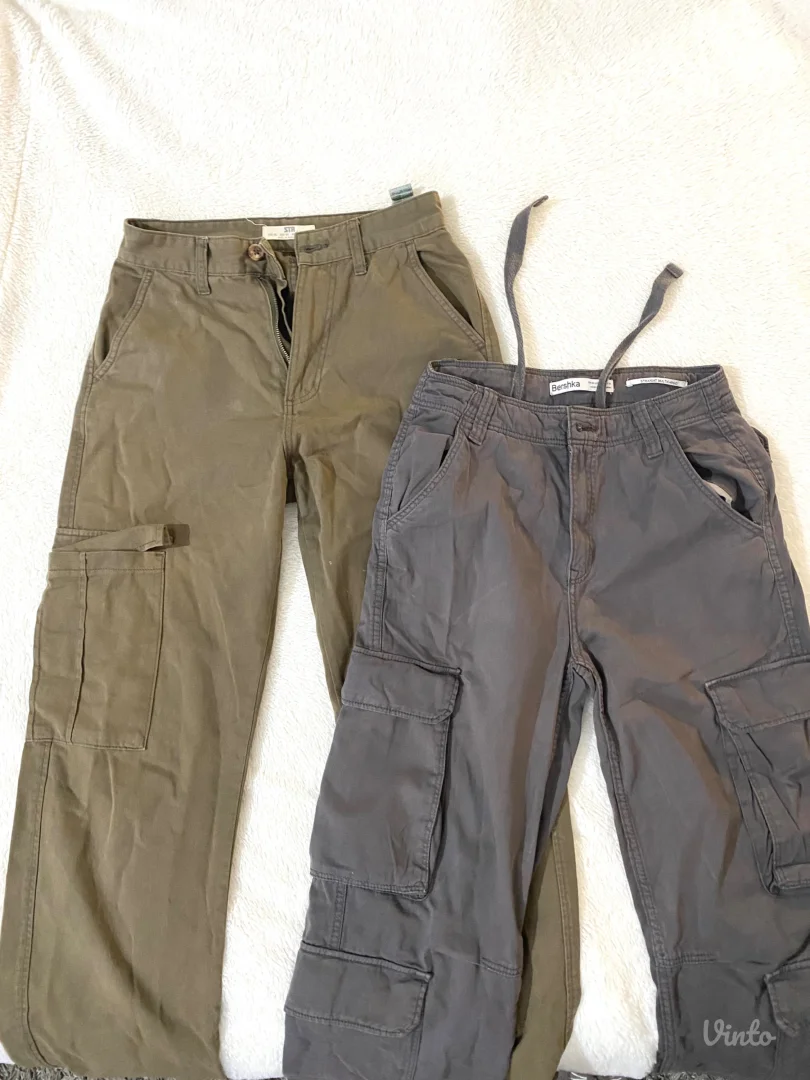 STR i BERSHKA Cargo pantalone u paru