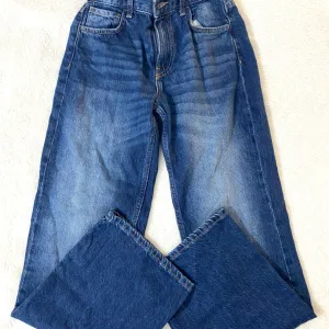 BERSHKA Straight Wide Leg Farmerke