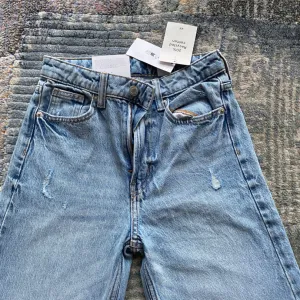 H&M Wide High Waist Farmerke