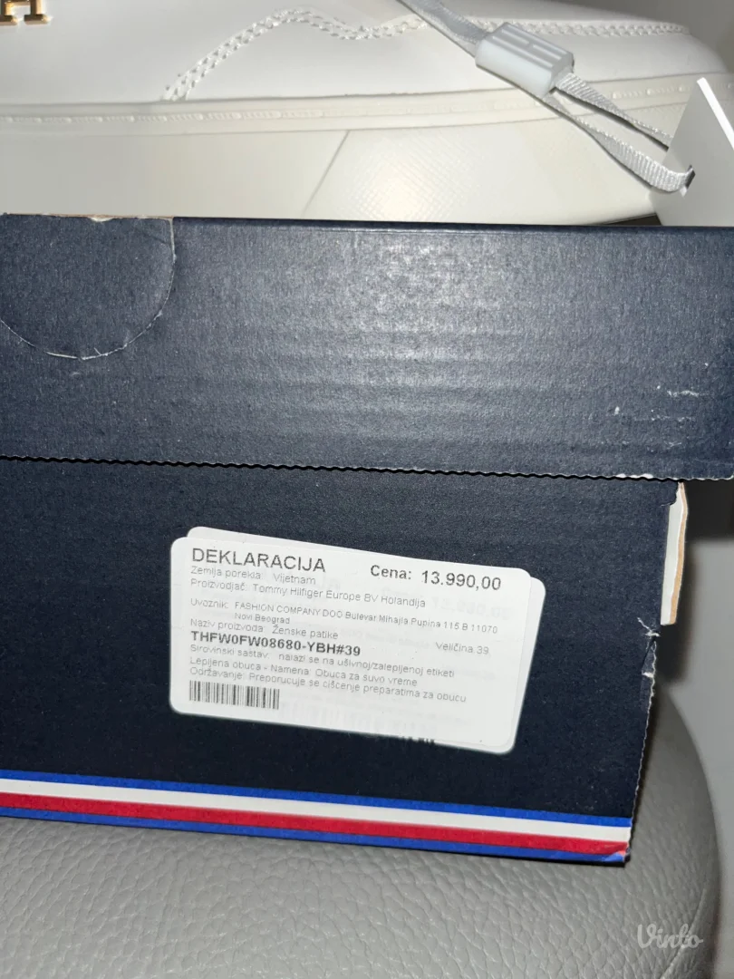 Tommy Hilfiger patike 39 NOVE