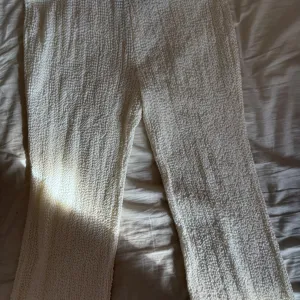 H&M pantalone za plazu