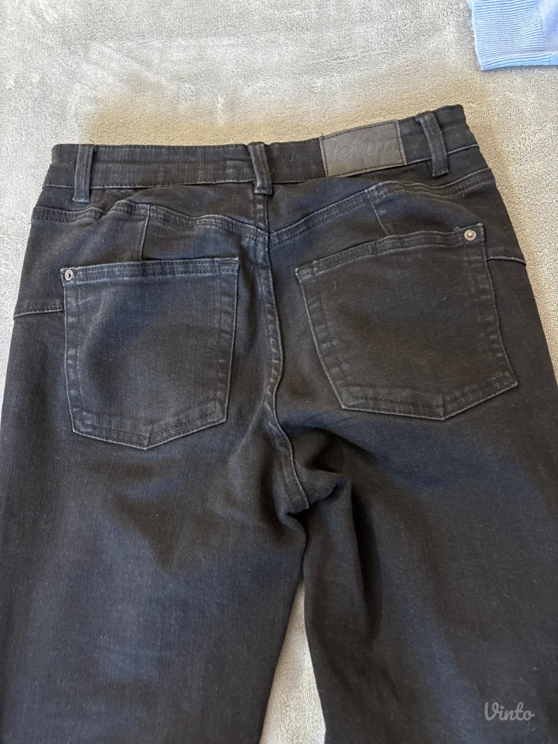 Sinsay denim crne famerke