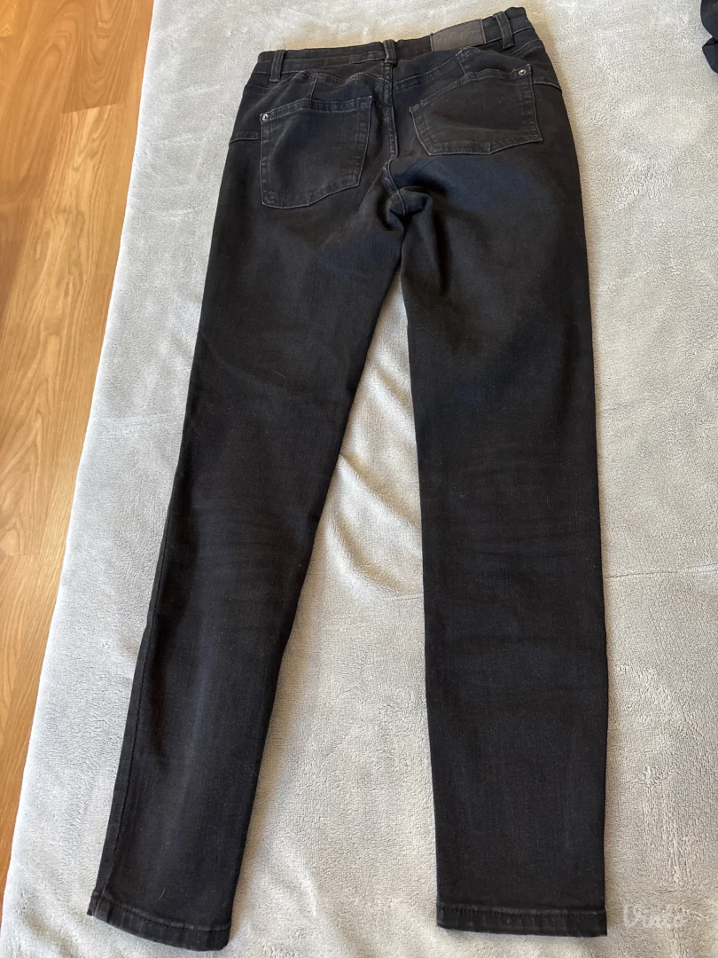 Sinsay denim crne famerke