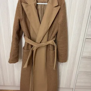 Civarelli Firenze - elegantni camel kaput