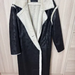 sinsay - dugački crni kaput