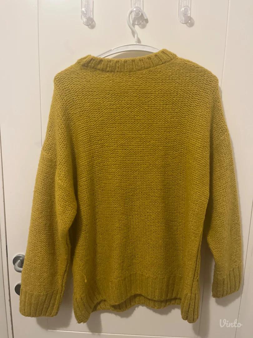 Ženski džemper M