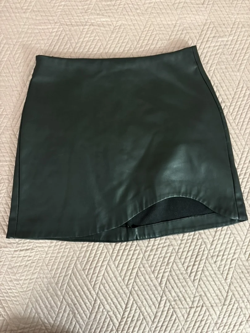 Stradivarius - crna suknja