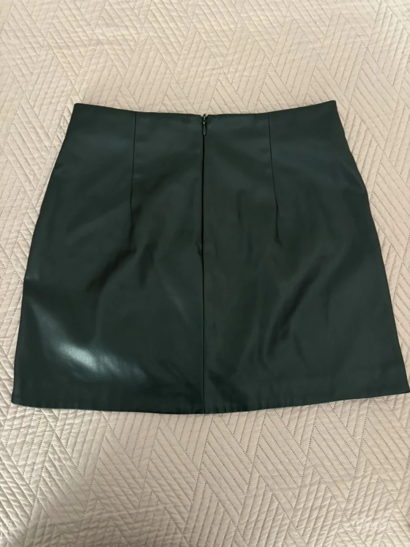 Stradivarius - crna suknja