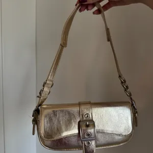 Stradivarius torbica