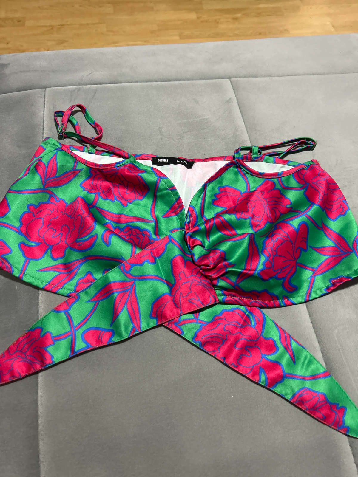 Sinsay crop top XL
