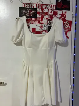 Shein bela haljina