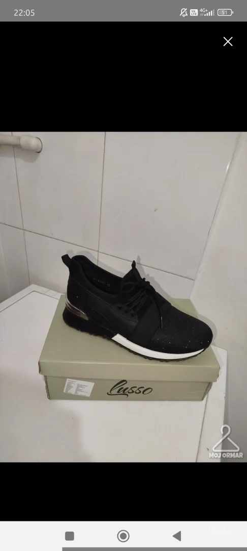 Ženske patike- Obuća Metro