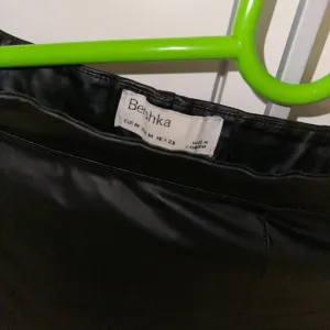 Bershka kozne helanke