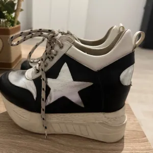 Patike sa platformom