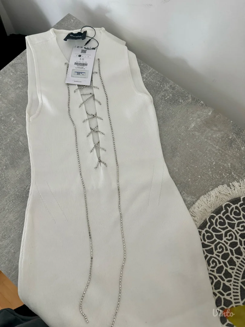 Bershka nova haljina sa etiketom S