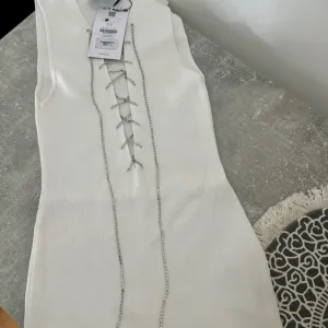 Bershka nova haljina sa etiketom S