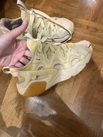 Nike Huarache Craft