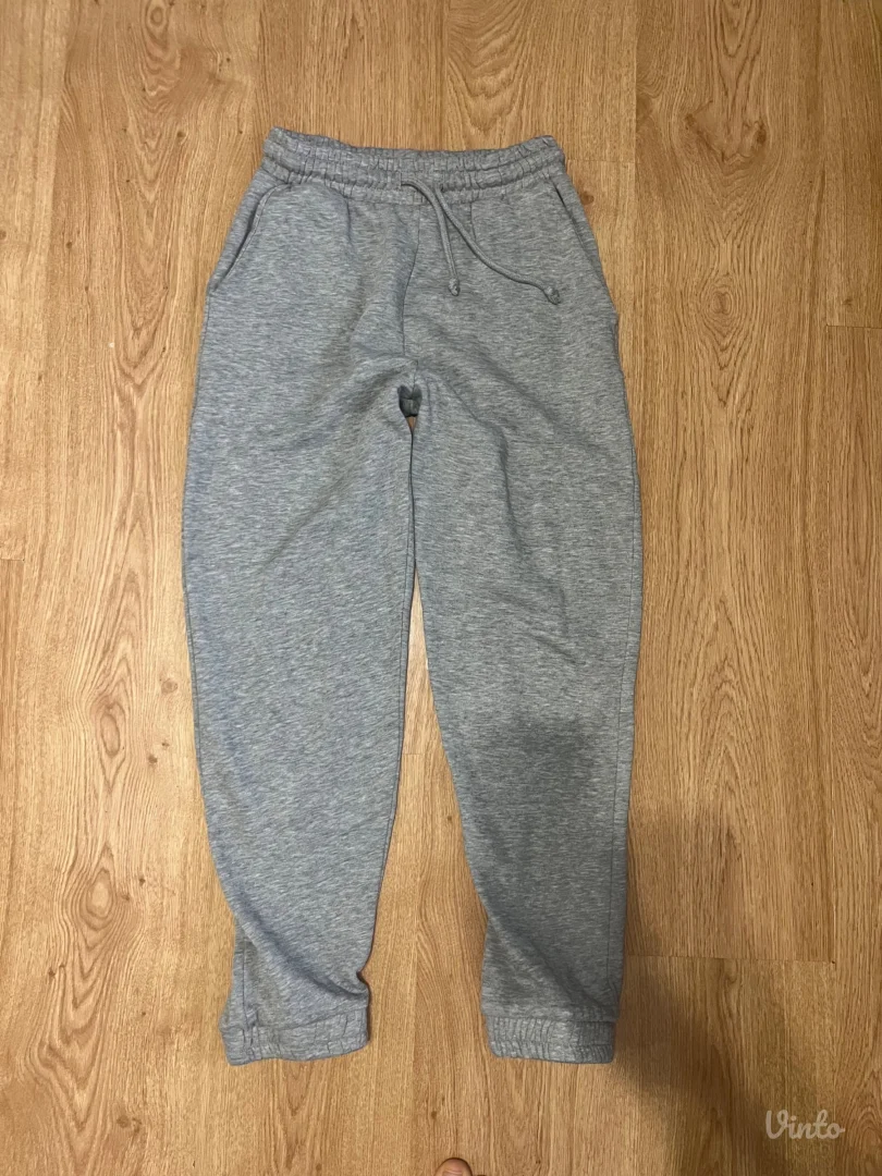 Zara pamucna trenerka