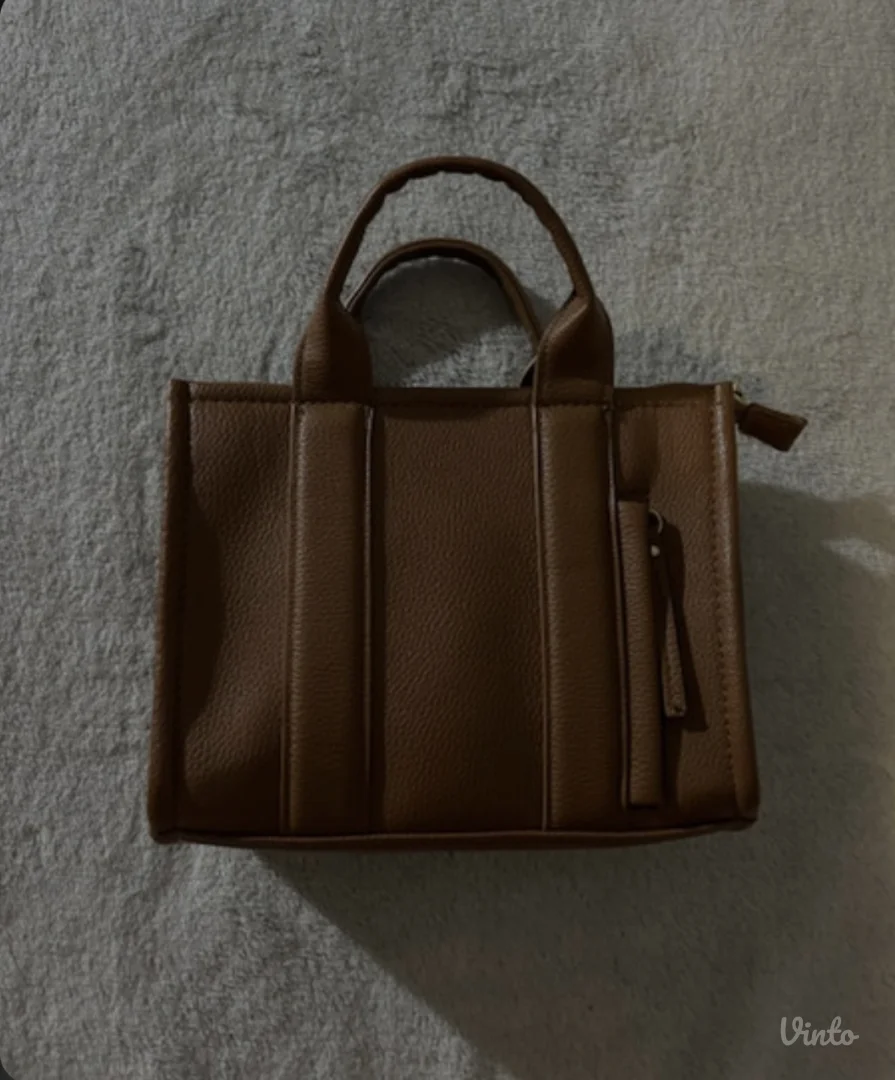 Stradivarius torbica