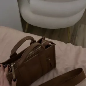 Stradivarius torbica🍂