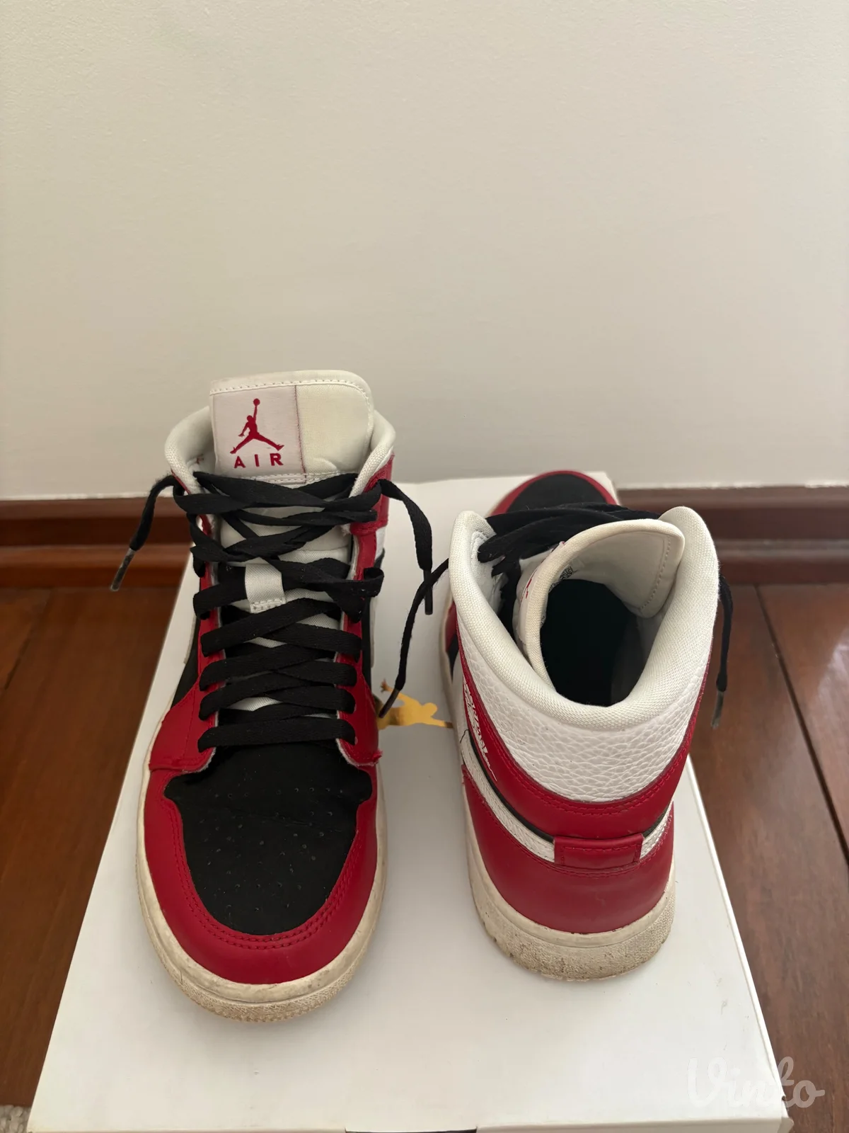 Nike Air Jordan 1