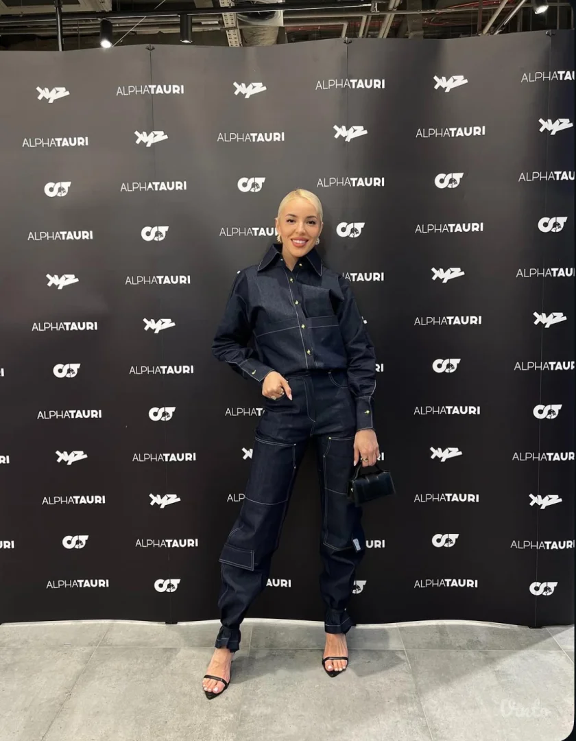 OneOf pantalone nove ne probane