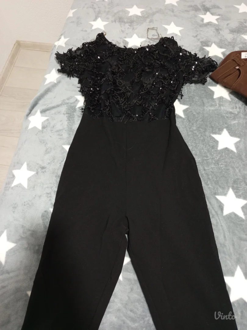 Elegantni kombinezon