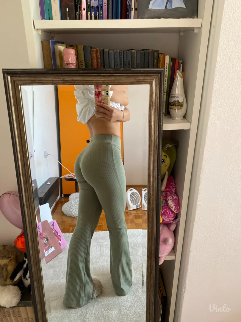maslinasto zelene pantalone