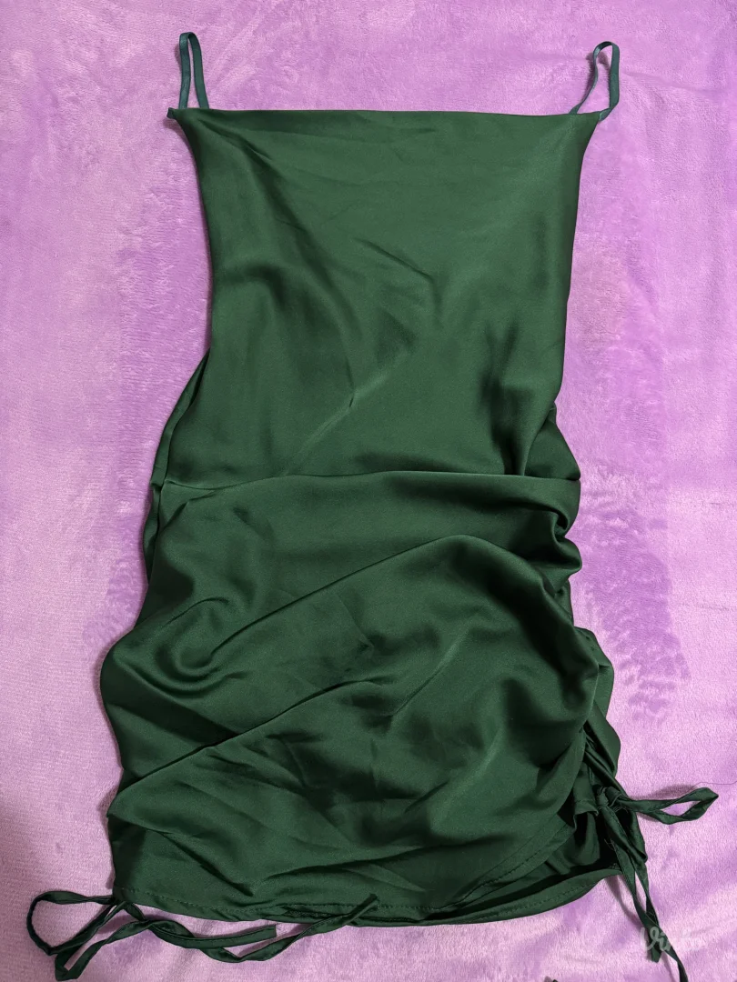 Zelena satenska haljina