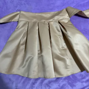 Satenska zlatna suknja