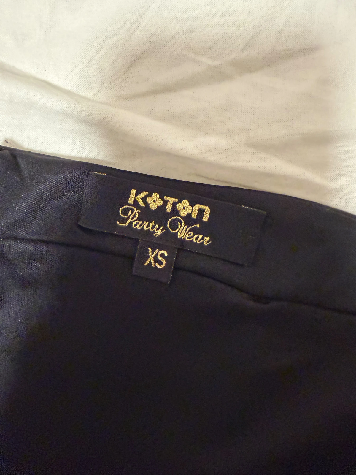 Koton suknja sa šljokicama, veličina XS