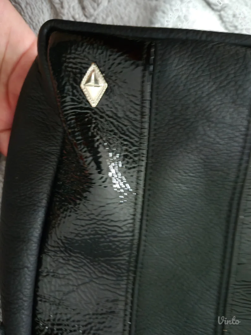 Kožna torba nekorišćena