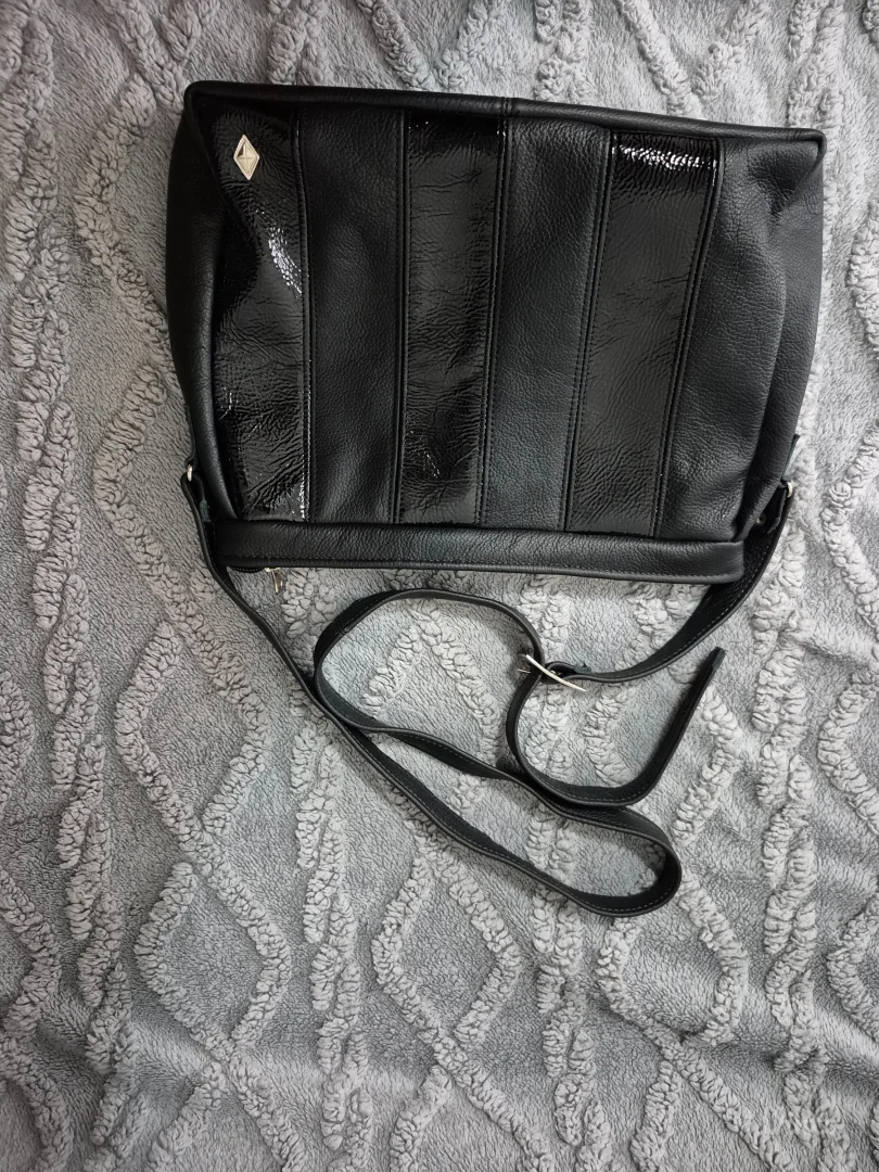 Kožna torba nekorišćena