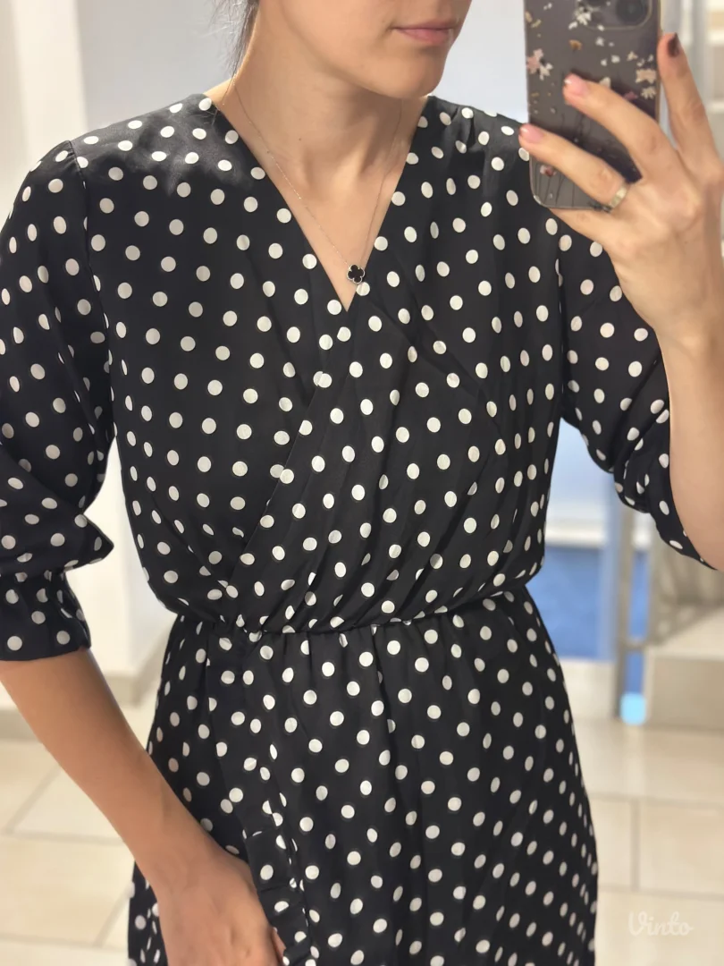 Haljina sa tufnicama - S