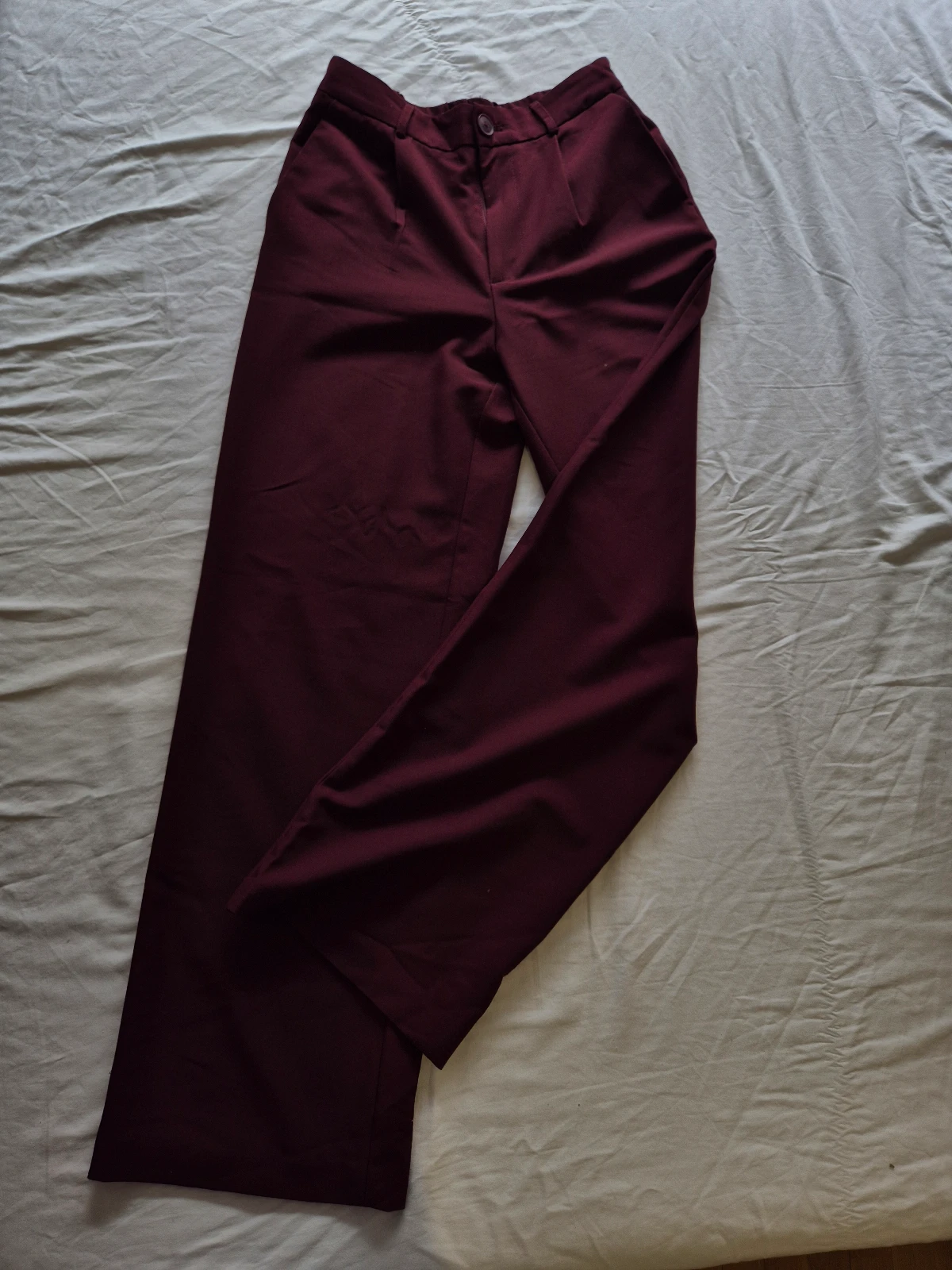 Stradivarius-bordo pantalone velicina 36