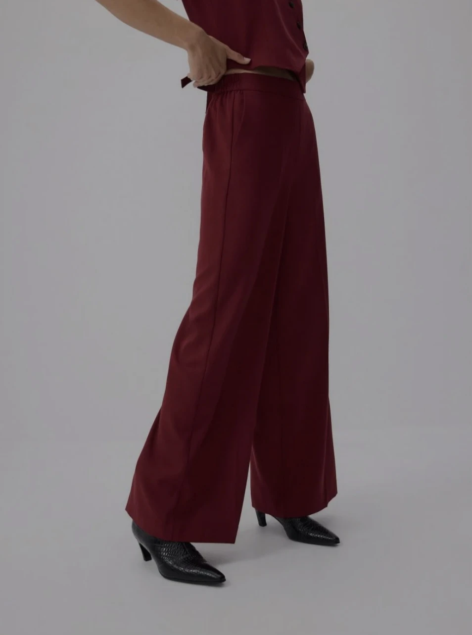 Reserved-bordo pantalone velicina S