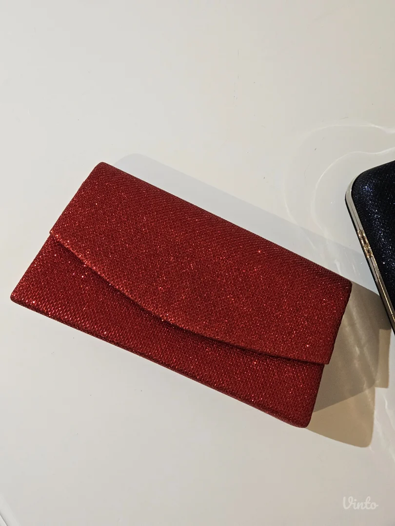 Teget i crvena elegantna clutch tobica