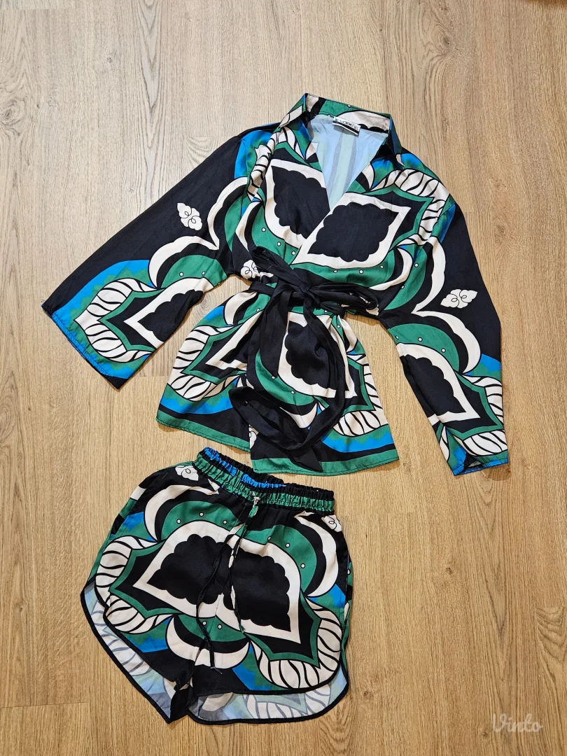 Zara komplet kimono i šorts